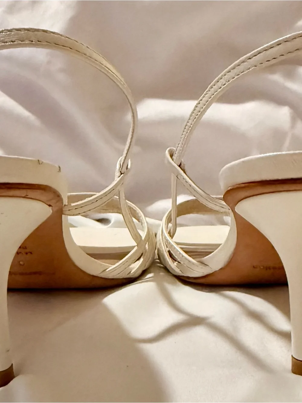 Reformation Ivory Strappy Square-Toe Heeled Sandals Size 6 -FLAWED